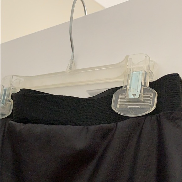 Black stretch skirt new never worn elastic waist - Picture 2 of 4